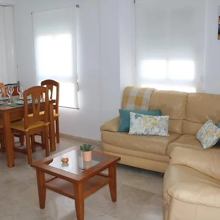 Soleado A Un Paso De La Playa *